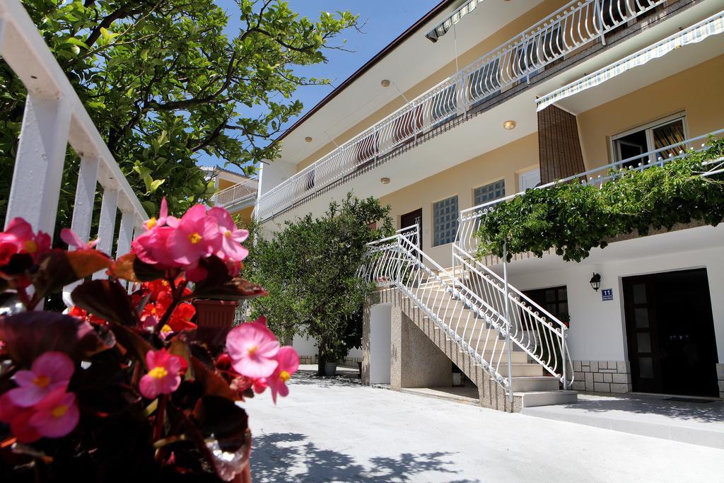 Apartment Carmen Trogir Ngoại thất bức ảnh
