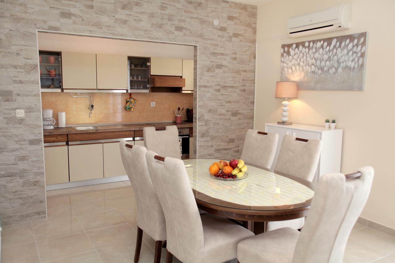 Apartment Carmen Trogir Ngoại thất bức ảnh