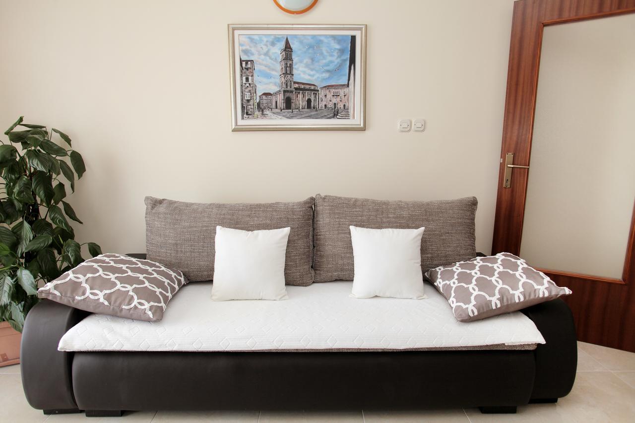 Apartment Carmen Trogir Ngoại thất bức ảnh